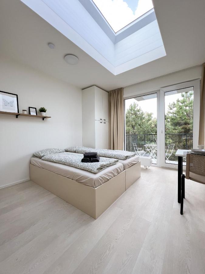 Celestial Apartments เบอร์โน ภายนอก รูปภาพ